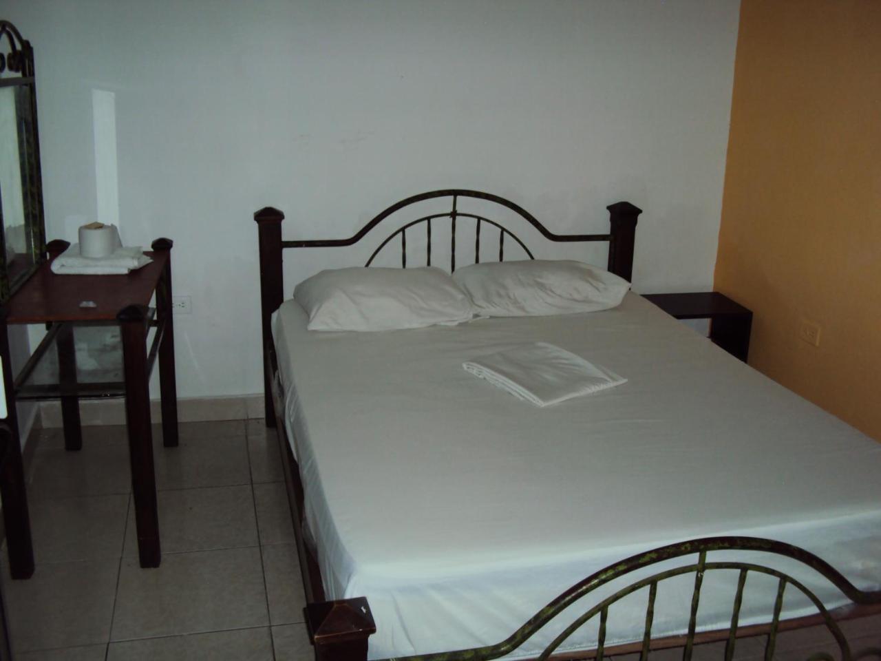 Hotel Plaza Confort Girardot Exterior photo